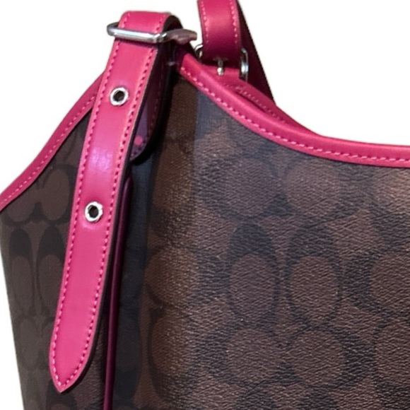 Coach Meadow Shoulder Bag In Signature Canvas - Picture 10 of 16